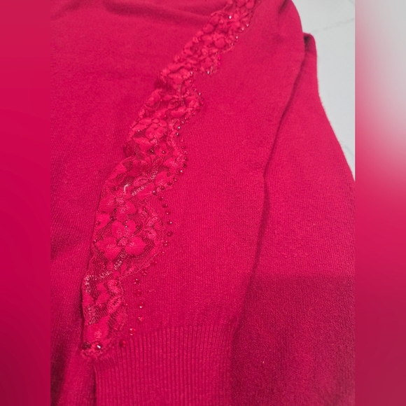 Red Sweater with Sequin Details Size L. - Picture 9 of 15